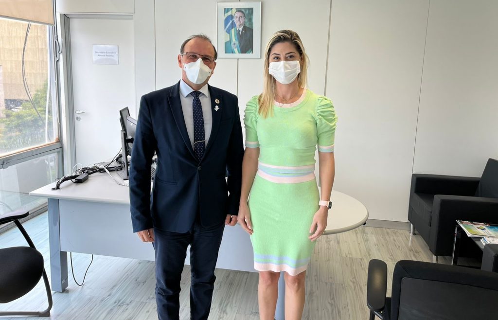 SAÚDE: Prefeitura busca junto ao Governo Bolsonaro novos leitos de UTI pediátrica