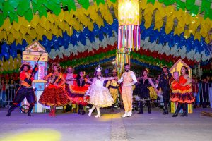 Grupos de teatro levaram dança e artes visuais para o público no Arraiá da Conquista