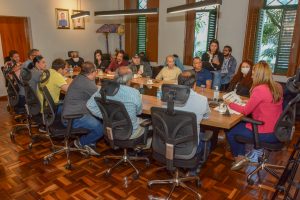 Antes de tirar 15 dias para descanso, prefeita recebe a imprensa e faz balanço do primeiro semestre de 2022