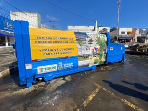 Torre instala nova caixa compactadora de lixo no Ceasa