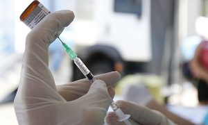 Brasil negocia compra de vacinas contra a varíola dos macacos