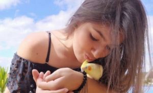 Pai de Sashira revolta-se com liberdade de envolvido no assassinato de sua filha, ouça áudio