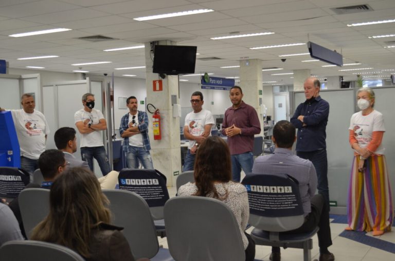 Bancários podem entrar em greve ainda esta semana, afirma sindicato