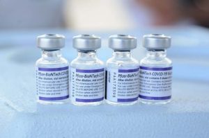 Prazos de validade das vacinas Fiocruz e Pfizer adulto e pediátrica foram ampliados pela Anvisa e Ministério da Saúde