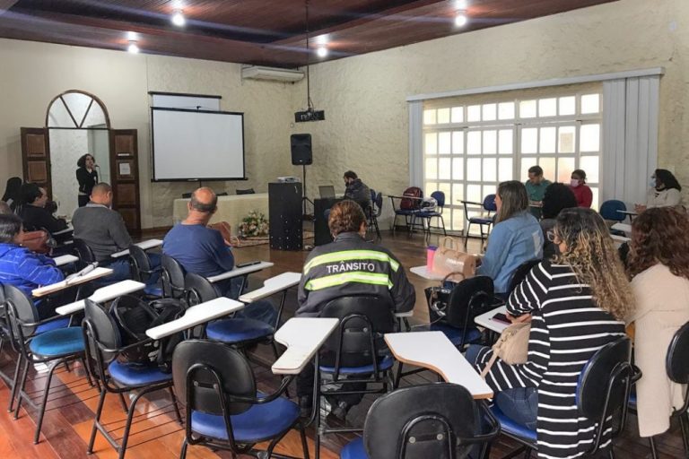 Conselho Municipal da Pessoa com Deficiência, secretários municipais e entidades discutem acessibilidade em Conquista