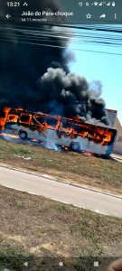 Semob emite nota sobre incêndio em ônibus coletivo da Rosa