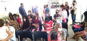 Em Dia D, SMS imuniza 3.019 crianças e adolescentes na sede de Vitória da Conquista. Dados da zona rural estão sendo contabilizados