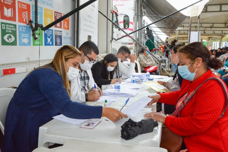 Em encerramento do Prefeitura Móvel no Vila Elisa, prefeita anuncia atendimentos de saúde da população no próprio bairro