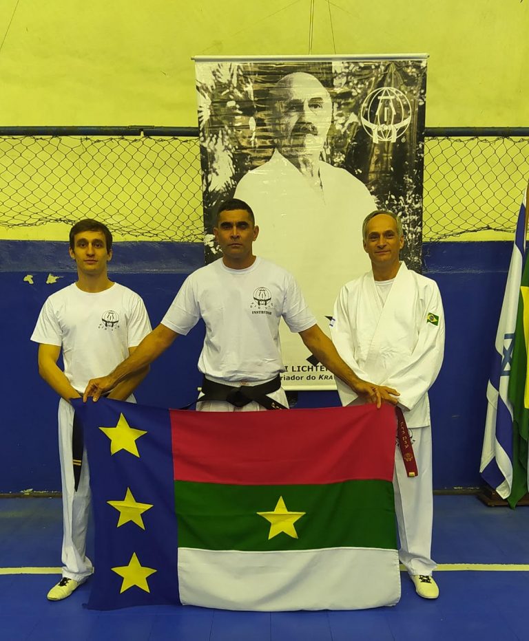 A cidade de Vitória da Conquista tem seu primeiro faixa-preta graduado pela Federação Sul Americana de Krav Maga