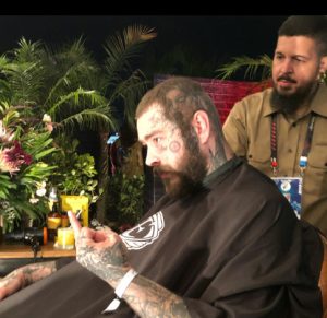 Barbeiro de Vitória da Conquista/BA corta cabelo do rapper Post Malone e recebe ‘gorjeta’ de 2,6 mil reais