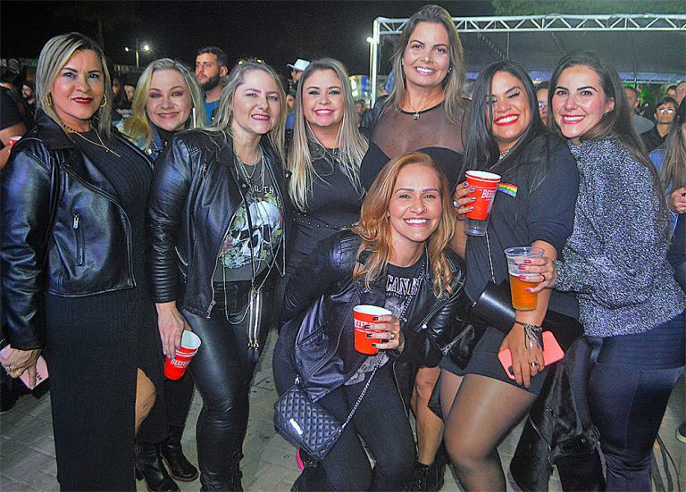 Primeiro dia do Moto Rock reúne amantes do motociclismo, gastronomia e muita música