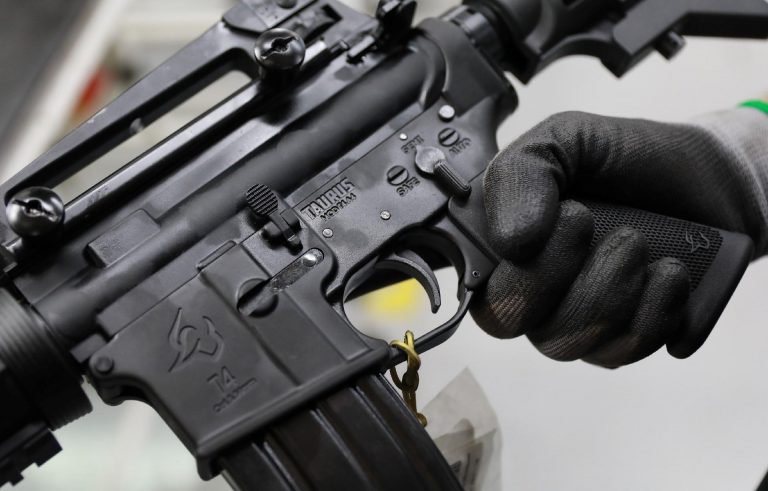 Taurus Armas e Brigade assinam acordo de distribuição no Brasil