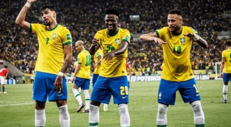 Confira a escalação do Brasil contra a Sérvia e nosso desempenho nas últimas 5 Copas do Mundo