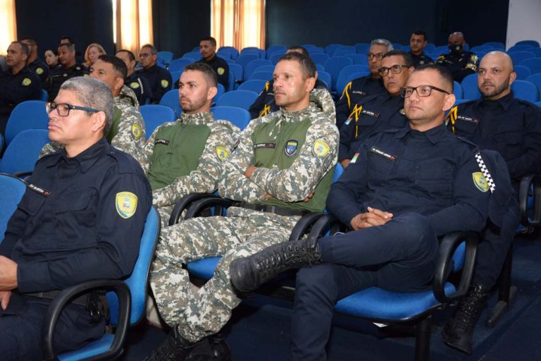 Guardas municipais participam de atividade sobre enfrentamento à violência contra a mulher