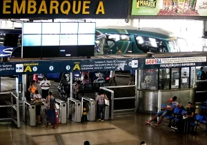 STF decide manter gratuidade para jovens de baixa renda em ônibus interestaduais