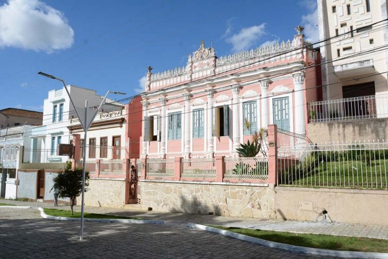 Prefeitura inicia seleção dos projetos de artistas e grupos que se apresentarão no Natal Conquista de Luz