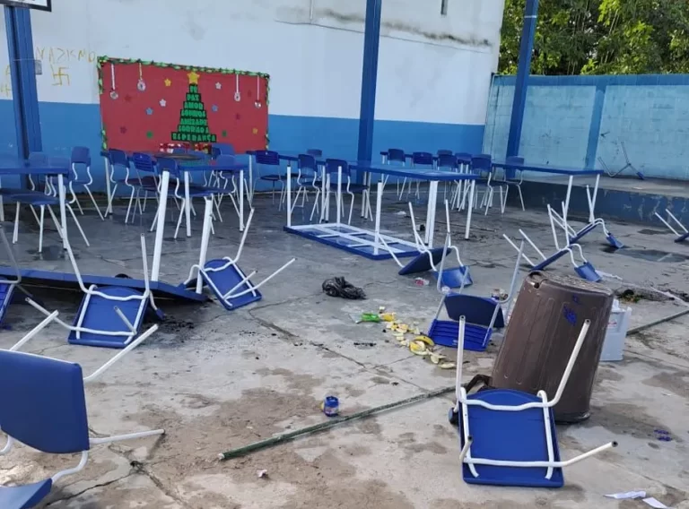 Escola em Minas é depredada e pichada com símbolos nazistas, aulas estão suspensas