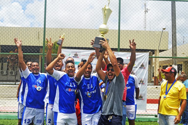 O time ‘Rosamirim’ é o grande campeão do VIII Campeonato de Futebol Society SINTRAVC/SINDVITCAR
