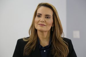 “Discurso vazio” e oportunista em torno da causa feminina, responde Sheila Lemos sobre acusações de vereadora petista