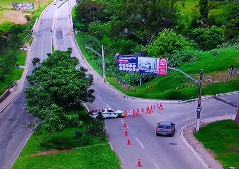 Chuvas: Prefeitura interdita trecho da Avenida Luís Eduardo Magalhães para reparos