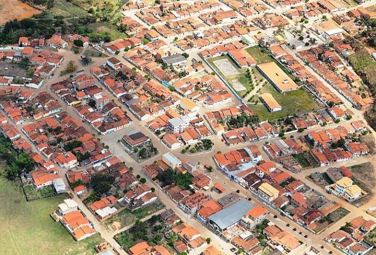 MPF denuncia 11 pessoas por desvios de recursos da educação no município de Ribeirão do Largo (BA)