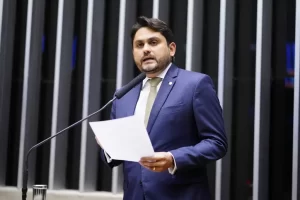 Ministério das Comunicações fica com partido de ACM Neto