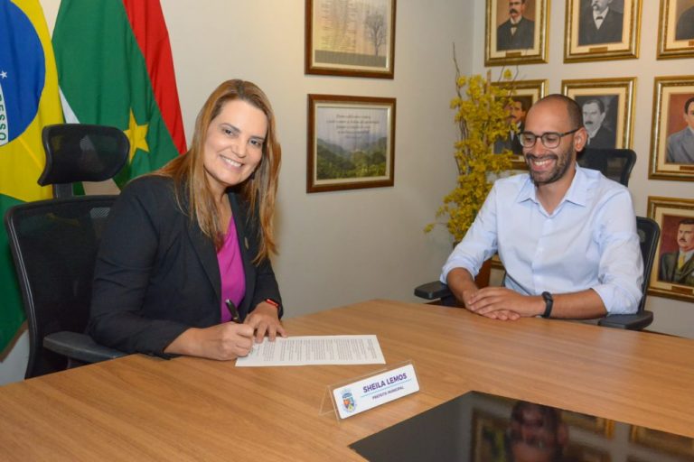 Prefeitura de Vitória da Conquista abre concurso público para o magistério e anuncia a realização de outros