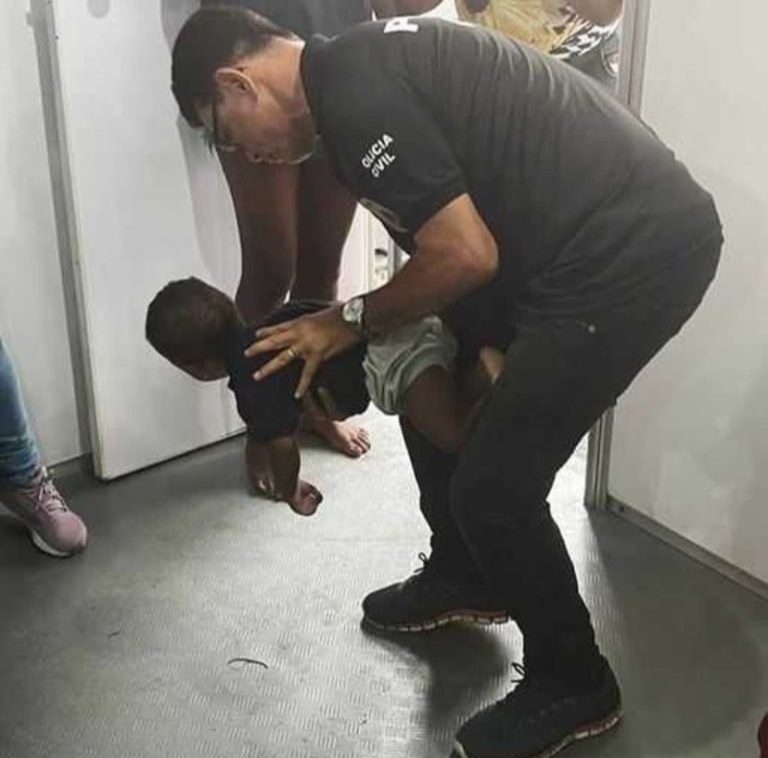 Policial Civil salva vida de bebê durante Carnaval na Barra