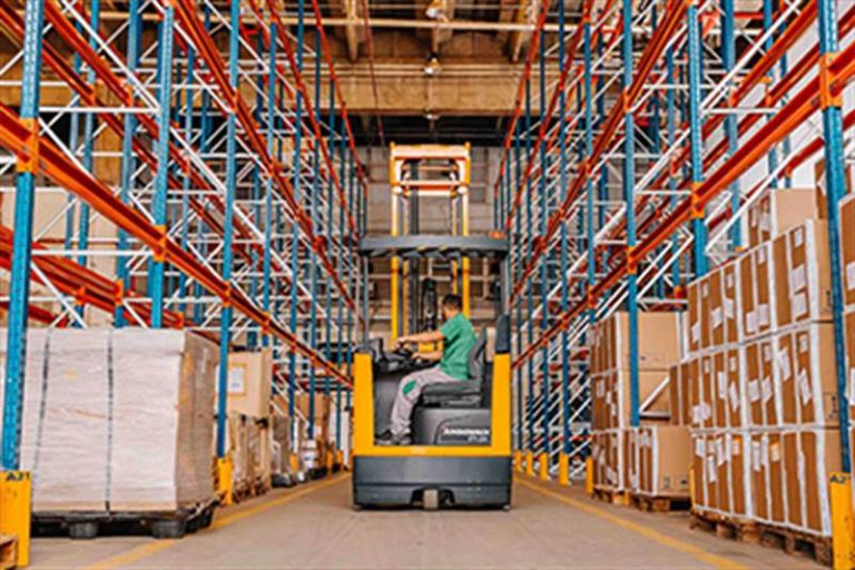 Parlamentar pede construção de um terminal de cargas no aeroporto de Vitória da Conquista