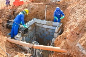 Mais de 1.860 metros de tubulação já foram instalados na obra de macrodrenagem do Alto do Panorama