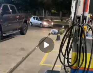 Vídeo: Briga de trânsito em Vitória da Conquista termina com homem baleado