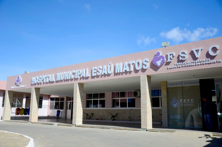 Esaú Matos anuncia superlotação e diz que ‘Regulação do Estado’ não disponibliza vagas de UTI pediátrica