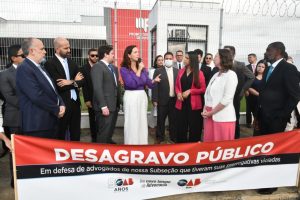 OAB Conquista realiza desagravo da advogada Ludimilla Silva Macedo
