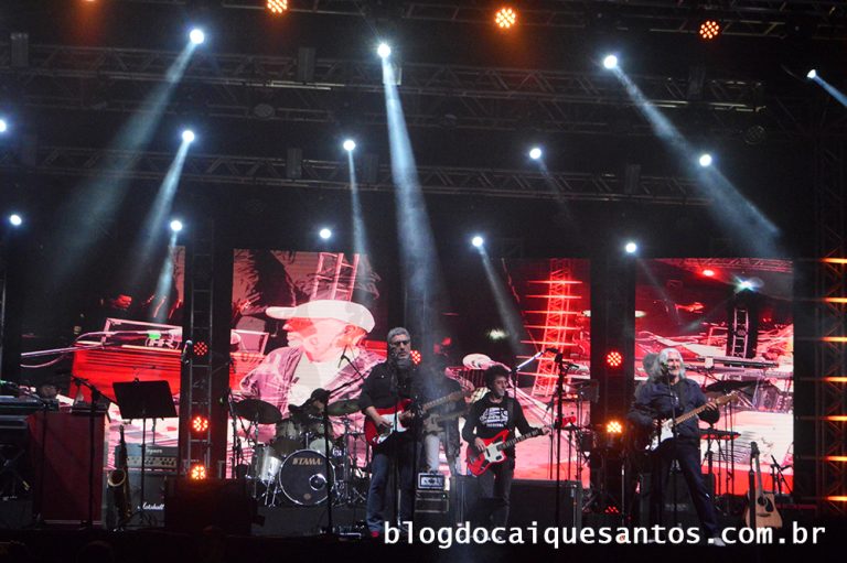 Dire Straits Legacy em Vitória da Conquista: ‘lado B’ e hits em um show único