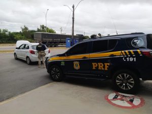 Homem viaja até São Paulo para comprar carro em oferta e acaba detido por receptação em Vitória da Conquista (BA)