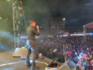 Robertinha, Tierry e Forró Chegança encerram o Arraiá da Conquista