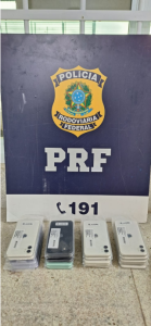 PRF intercepta carga irregular de celulares em Vitória da Conquista – BA