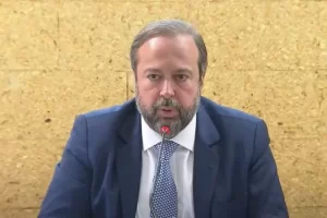 Apagão teria sido causado por sobrecarga no CE e “outra ocorrência”; PF vai investigar