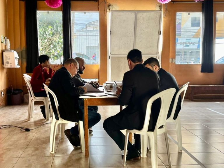 Prefeitura realiza abertura de envelopes da licitação do transporte coletivo