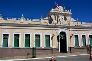 Prefeitura de Vitória da Conquista paralisa atividades pelo aumento do FPM e decreta ponto facultativo nesta quarta-feira, 30
