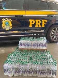 PRF apreende mais de 500 frascos de ‘lança-perfume’ em Vitória da Conquista (BA)
