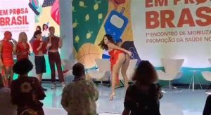 Vídeo: Dança erótica em evento do Ministério da Saúde gera polêmica e exoneração