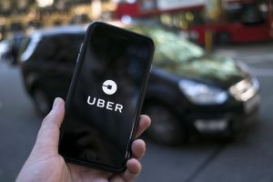 Qual é o futuro para os trabalhadores por aplicativos no Brasil?