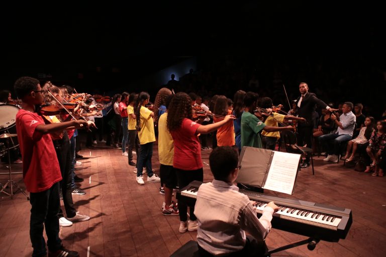 NEOJIBA realiza concerto de fim de ano em Vitória da Conquista