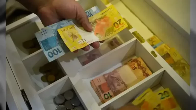Novo valor do salário mínimo começa a ser pago a partir desta quinta-feira (1º)