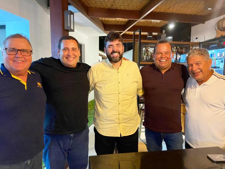 Presidente do PT, Geddel e Geraldo Jr se reúnem para falar do impasse Lúcia Rocha/Waldenor