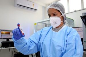 Lacen-BA detecta nova variante do coronavírus em Vitória da Conquista e outras cidades da Bahia