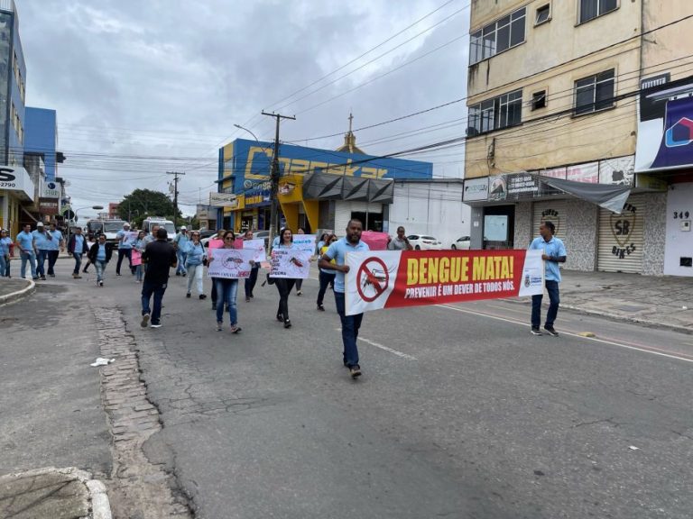 Agentes de endemias fazem caminhada de mobilização e enfrentamento ao mosquito transmissor da dengue