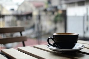 Suplementação à base de cafeína e seus benefícios na cognição e energia