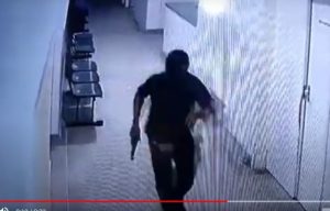 Suspeito de executar paciente dentro de hospital em Brumado morre em confronto com a PM